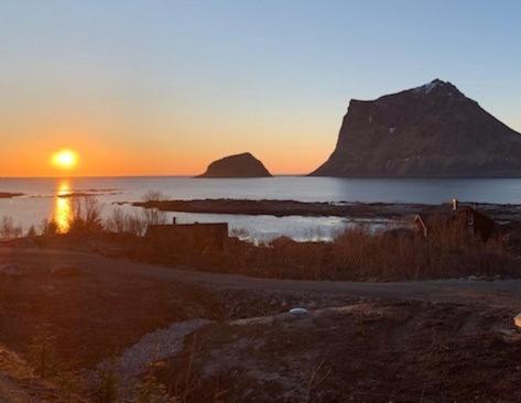 Cabin Panorama Lofoten With Jacuzzi Magic View Offersoya Exterior photo